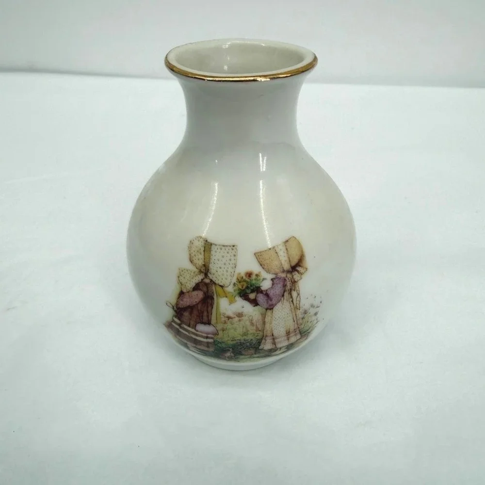 Holly Hobbie Bud Vase Porcelain Gold Trim Vintage Decor Small Retro Kitsch